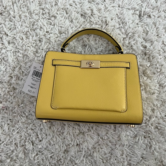 Coach - Picture 2 of 9